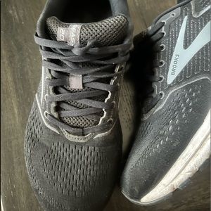 Mens brooks beast 20